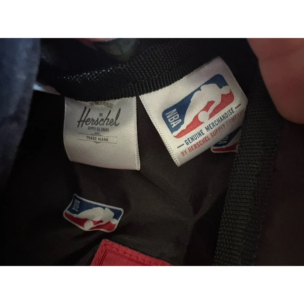 Toronto Raptors Herschel Suppy Co Hipsack Fanny‎ Pack NBA Rare